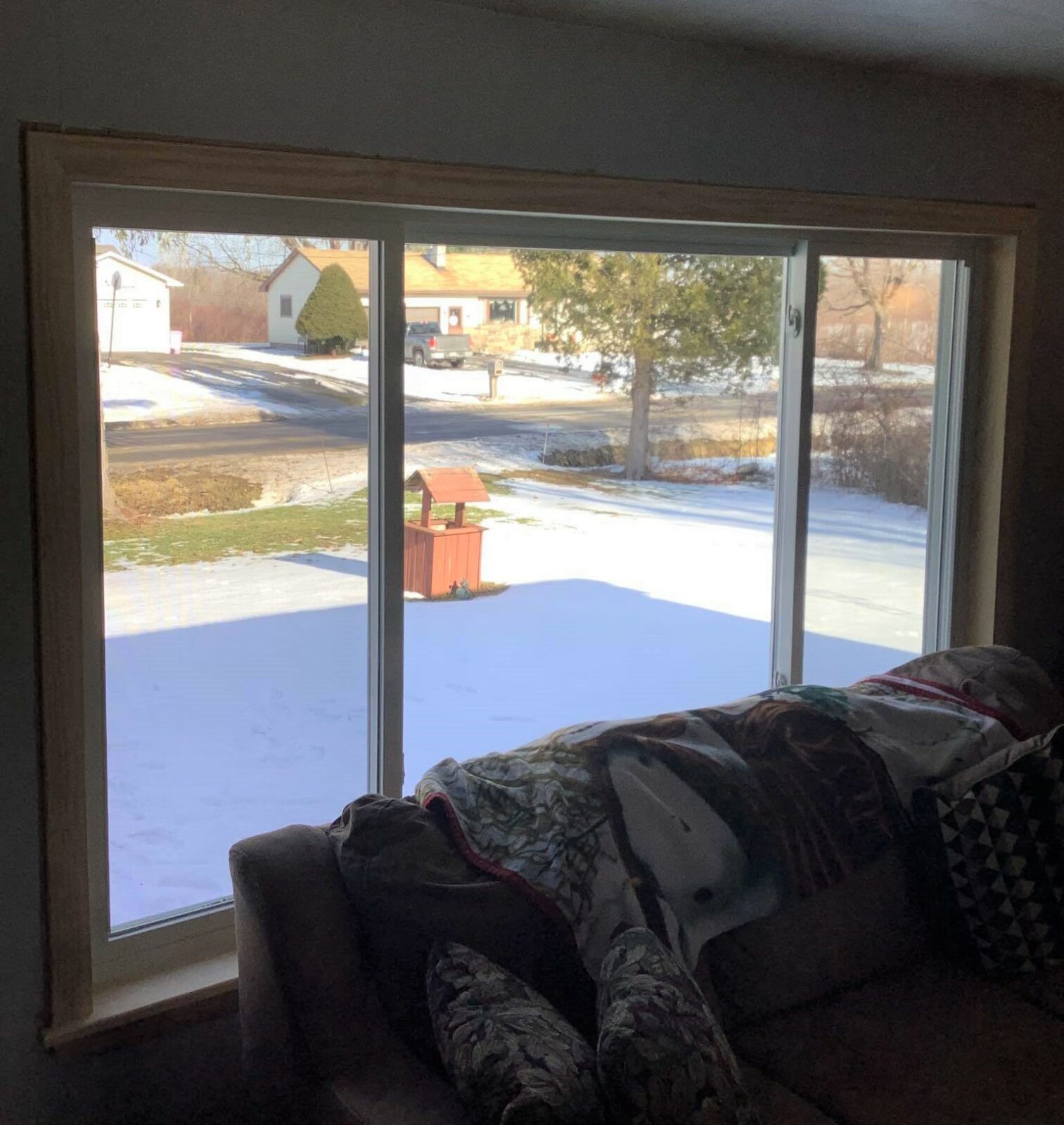 Three-Lite Slider Window- Interior (2)