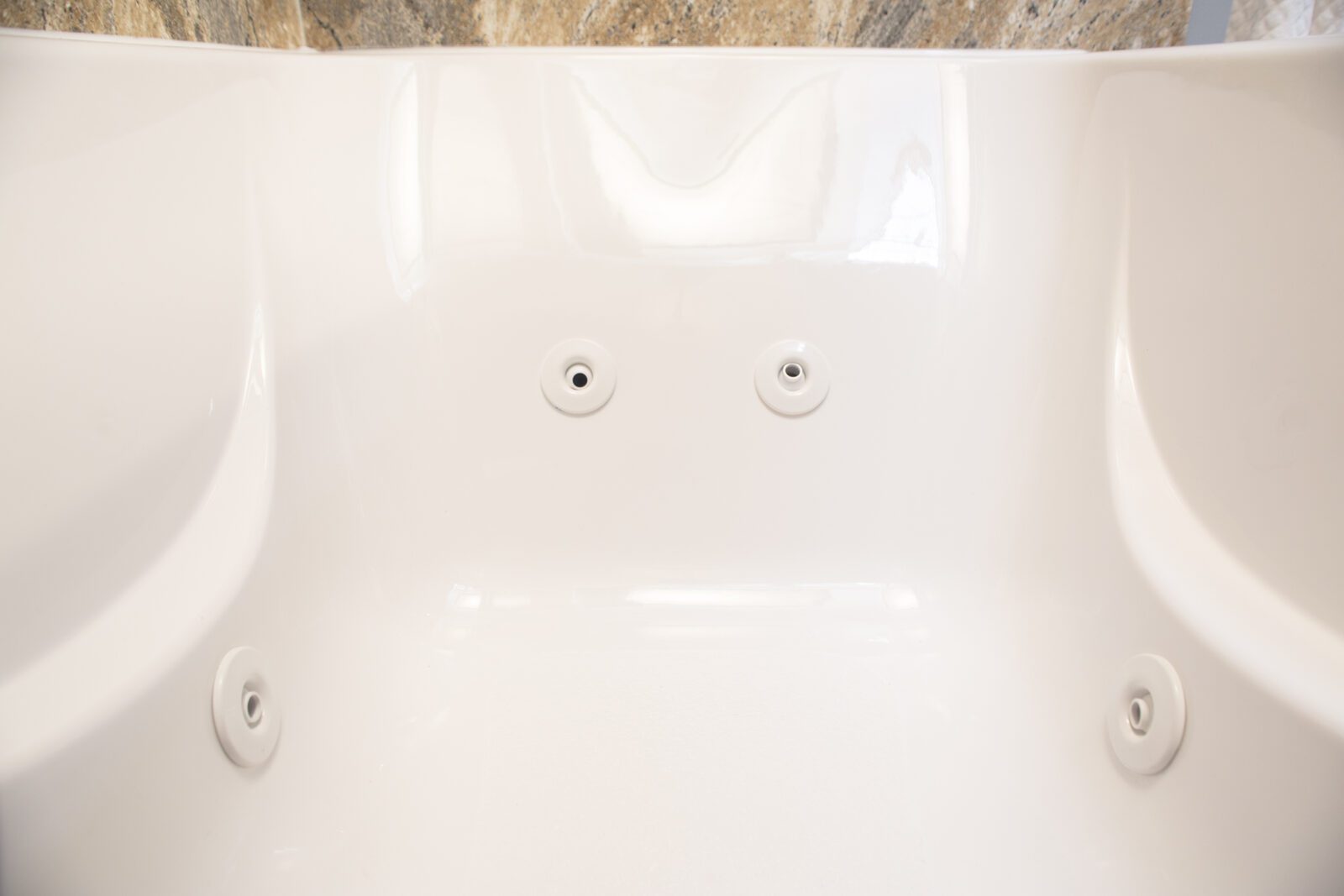 Retouch_4Jets_ELDB0342 Retouch 4Jets