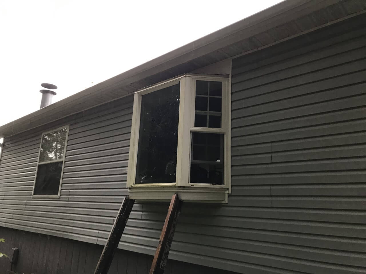 Bay Window Before- Exterior
