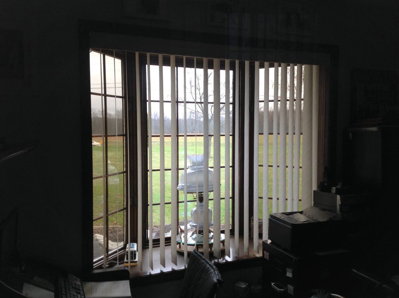 Russell Before- Inside (2) Russell Before- Inside (2)