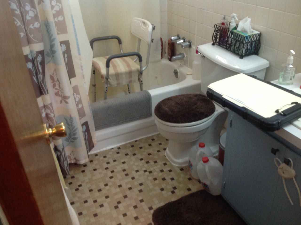 1 Bath room accessories