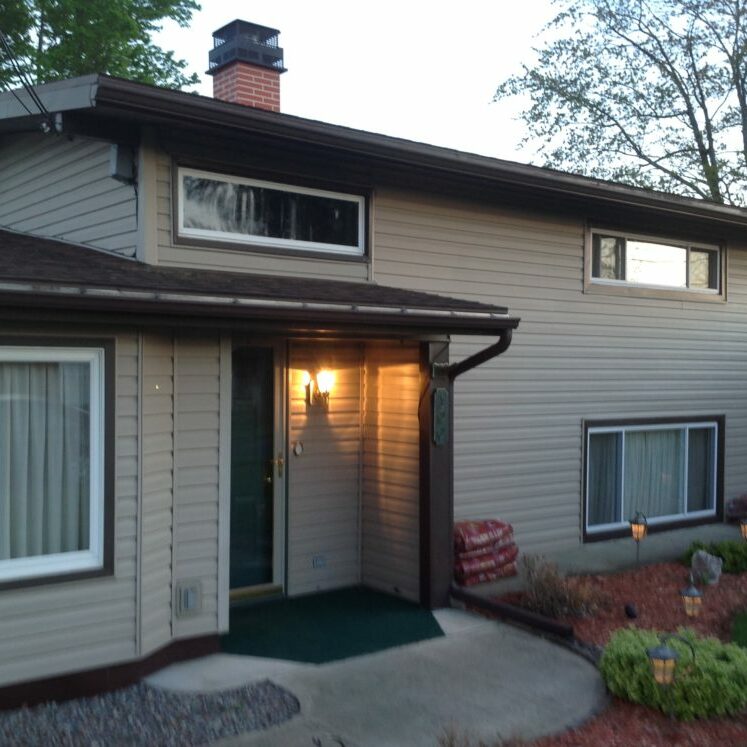 Vinyl Siding After (1)