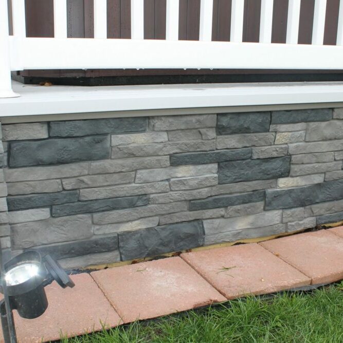 Lewiston Crest Stacked Stone